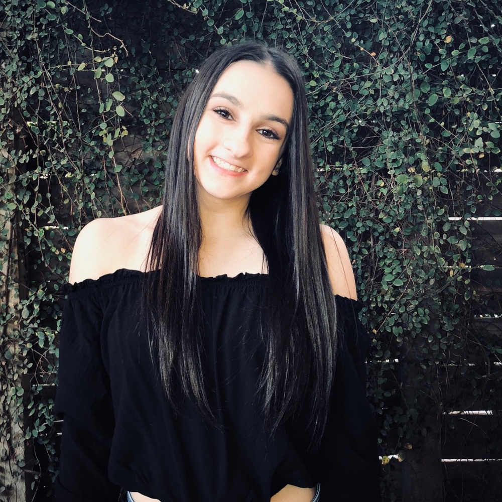 Meet your Posher, Camille